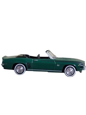 2001 Readers Digest Die Cast 1969 Camaro Toy Car